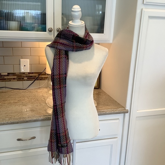 Italian Lambswool Plaid Scarf - Picture 6 of 6